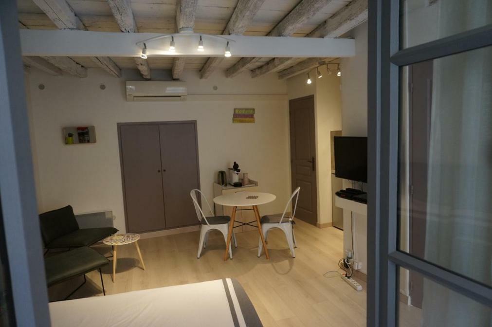 Apartment Typique Et Cosy Climatise.